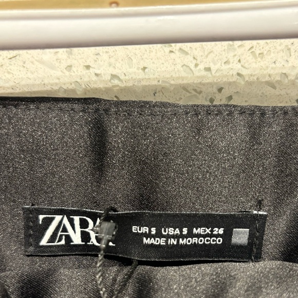 Black Zara Skort - Picture 4 of 4